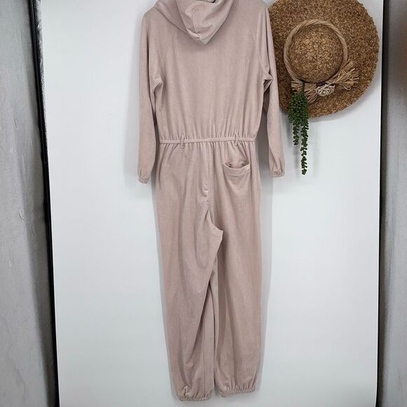 SATURDAY SUNDAY x ANTHROPOLOGIE | Pink Cozy Ribbed Velvet Hooded Jumpsuit | Smal - Picture 9 of 14